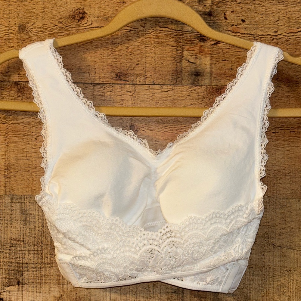🔥 SOLD🔥Seamless Wireless Lift Bra - Picture 2 of 5
